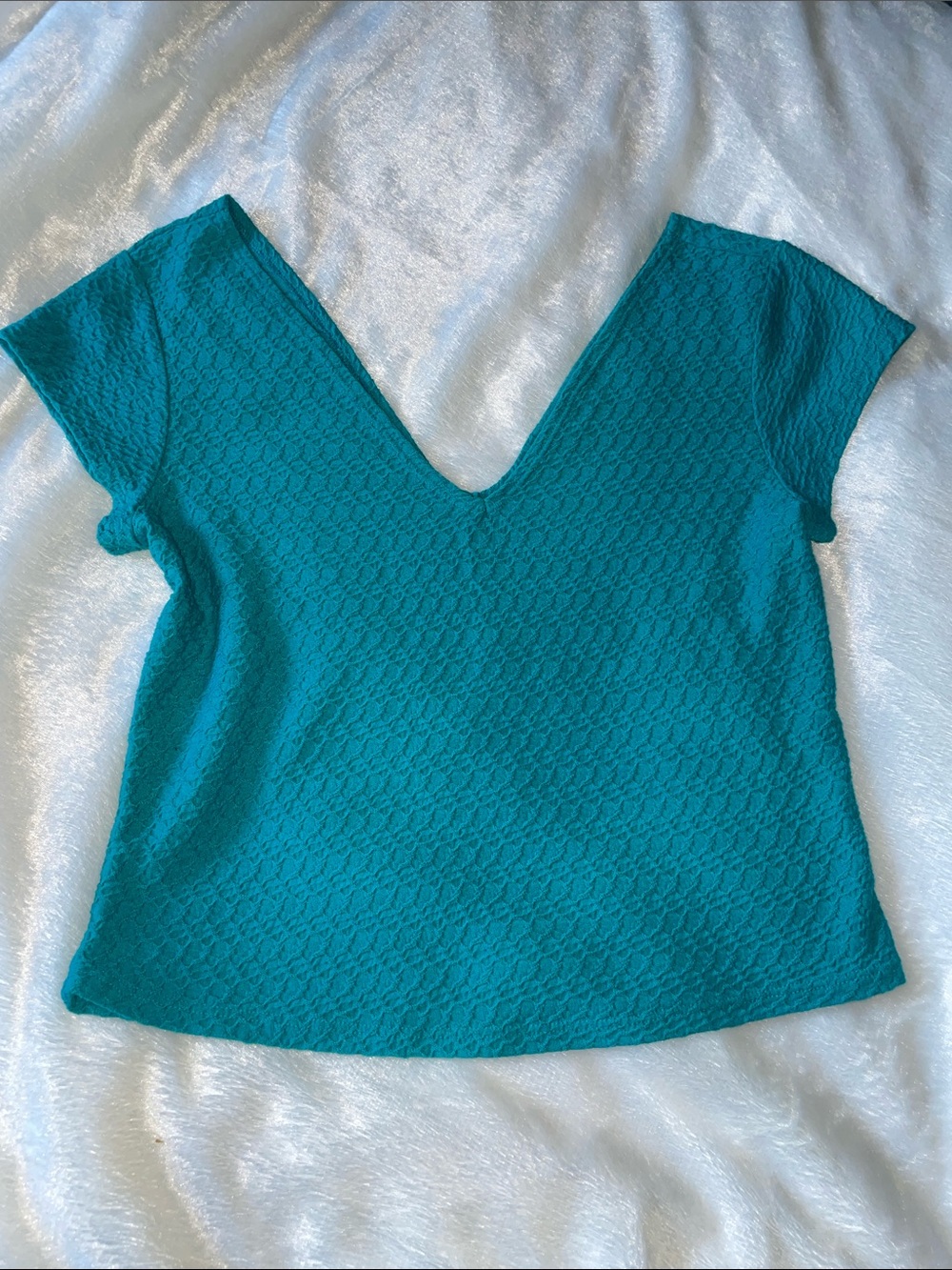V-Neck fitted Crop Top